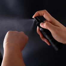Laden Sie das Bild in den Galerie-Viewer, Makeup Waterproofing Setting Spray