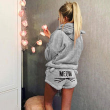Laden Sie das Bild in den Galerie-Viewer, Meow two pieces pajamas set