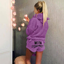 Laden Sie das Bild in den Galerie-Viewer, Meow two pieces pajamas set